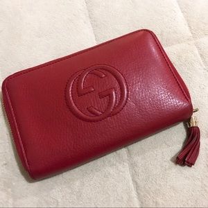 AUTHENTIC Gucci Leather Zip Around Wallet
